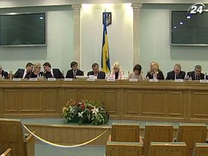 Підсумок дня: ЦВК розподілила виборчі округи між регіонами Підсумок дня: ЦВК розподілила виборчі округи між регіонами