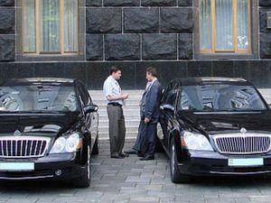 Кабмин будет ремонтировать свои "Мерседесы" за государственный счет Кабмин будет ремонтировать свои "Мерседесы" за государственный счет