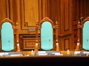 КСУ: Балотуватись одночасно по мажоритарці і партійному списку не можна КСУ: Балотуватись одночасно по мажоритарці і партійному списку не можна