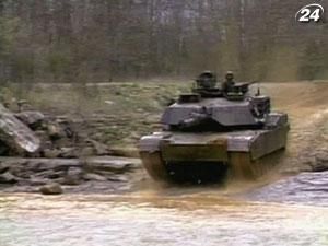 Танк M1 Abrams - один из самых совершенных среди современных боевых машин Танк M1 Abrams - один из самых совершенных среди современных боевых машин