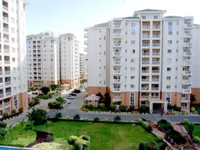 Азаров знайшов на дешеву іпотеку мільярд гривень Азаров знайшов на дешеву іпотеку мільярд гривень