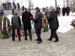 В Польше и России почтили память жертв авиакатастрофы под Смоленском
