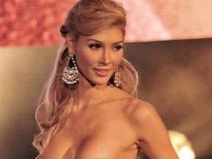 Транссексуалам разрешили участвовать в конкурсе "Мисс Вселенная" Транссексуалам разрешили участвовать в конкурсе "Мисс Вселенная"