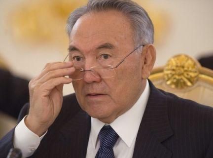 Президент Казахстану запропонував саджати за викинуті жуйки Президент Казахстану запропонував саджати за викинуті жуйки