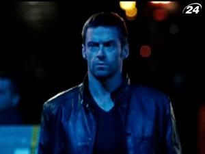 Хью Джекман массово скупает лотерейные билеты на съемках Хью Джекман массово скупает лотерейные билеты на съемках