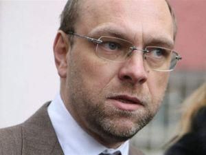 Власенко: Тимошенко не давала згоди на лікування в лікарні "Укрзалізниці" Власенко: Тимошенко не давала згоди на лікування в лікарні "Укрзалізниці"