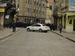 Из-за визита Януковича львовяне не могут попасть на работу