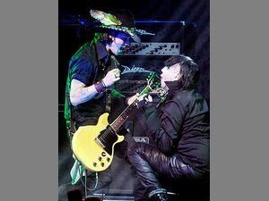 Джонни Депп сыграл для Мэрилина Мэнсона Джонни Депп сыграл для Мэрилина Мэнсона