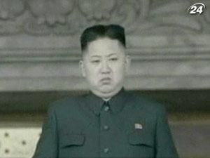 У Північній Кореї нова партійна ідеологія - "Кімірсенізм" і "Кімченірізм"