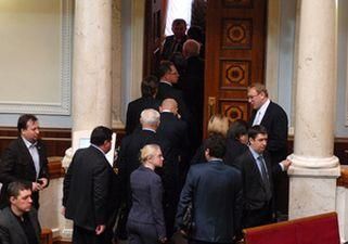 БЮТ покинув сесійну залу парламенту БЮТ покинув сесійну залу парламенту