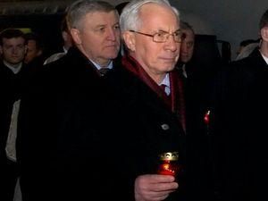 Азаров в Киево-Печерской Лавре разрисовал писанки Азаров в Киево-Печерской Лавре разрисовал писанки