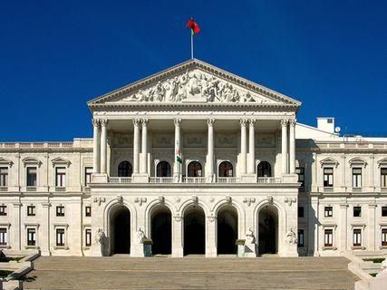 Португалія першою в ЄС ратифікувала Бюджетний пакт