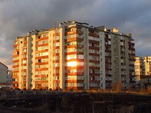 В Днепропетровске женщина выжила после падения с шестого этажа