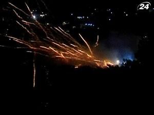 На острові Хіос на Великдень запускають у небо вогняні ракети На острові Хіос на Великдень запускають у небо вогняні ракети