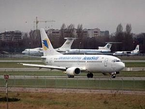 Літак, який летів до Києва, вимушено сів у Криму через п’яного пасажира