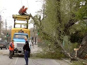 В Крыму штормовое предупреждение, МЧС просит не выходить из дома В Крыму штормовое предупреждение, МЧС просит не выходить из дома