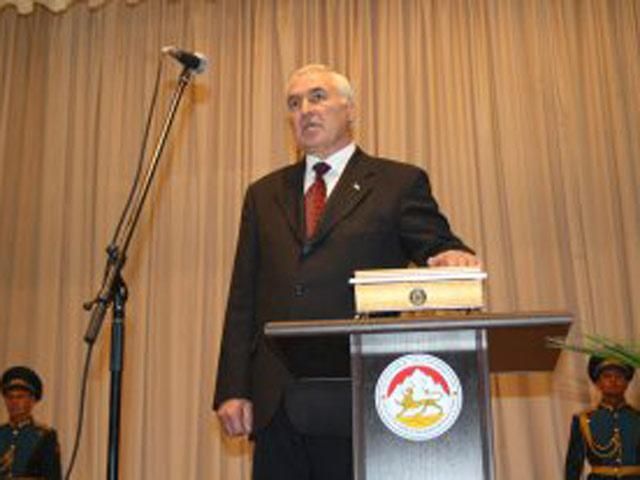 Президент самопроголошеної Південної Осетії офіційно вступив на посаду