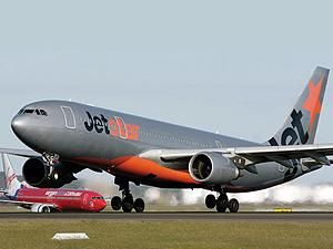 Австралійський пілот забув випустити шасі через смску Австралійський пілот забув випустити шасі через смску