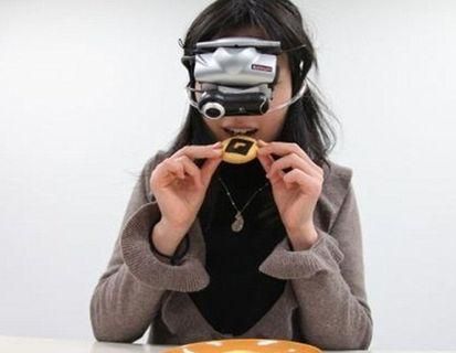 Японцы изобрели очки для похудения