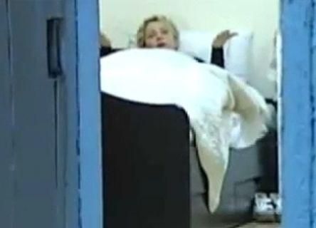 "Батькивщина" требует пустить в больницу к Тимошенко ее защитников "Батькивщина" требует пустить в больницу к Тимошенко ее защитников