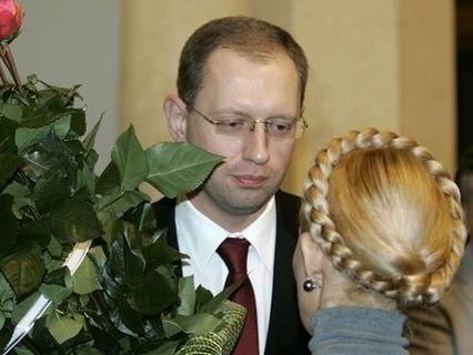 Тимошенко: Яценюк должен вести оппозицию на выборы Тимошенко: Яценюк должен вести оппозицию на выборы