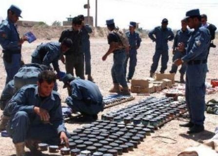 В Афганистане задержали 5 боевиков с 10 тоннами взрывчатки В Афганистане задержали 5 боевиков с 10 тоннами взрывчатки