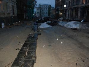 На Андріївському узвозі почали класти бруківку На Андріївському узвозі почали класти бруківку