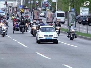 Запорізькі байкери з благословення ДАІ відкрили новий сезон