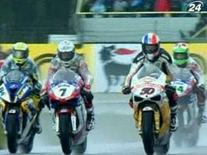 Гвинтоли выиграл первую гонку в карьере пилота мировой серии Супербайк