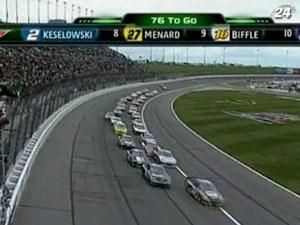 Хемлін здобув 19 перемогу у кар'єрі пілота заокеанської Серії NASCAR