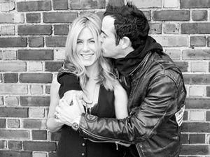 Дженнифер Энистон отгуляет свадьбу в Греции Дженнифер Энистон отгуляет свадьбу в Греции