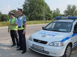 Голую жительницу Румынии задержали за езду без шлема Голую жительницу Румынии задержали за езду без шлема