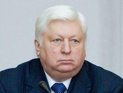 Пшонка в прошлом году заработал почти 935 тысяч гривен Пшонка в прошлом году заработал почти 935 тысяч гривен