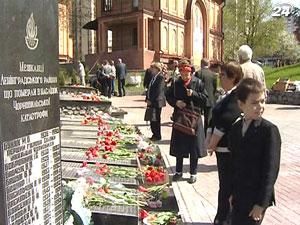 Підсумок дня: Річницю Чорнобиля відзначали по-різному Підсумок дня: Річницю Чорнобиля відзначали по-різному