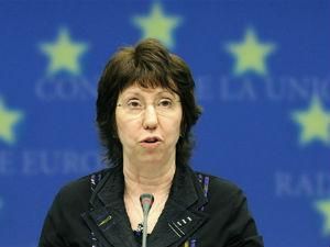 Ештон шокована вибухами в Дніпропетровську Ештон шокована вибухами в Дніпропетровську