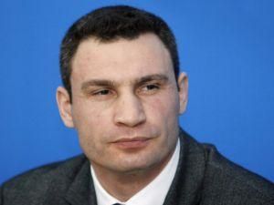 Виталий Кличко: В Германии массово сдают билеты на Евро-2012, из-за взрывов