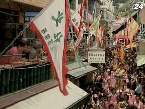 У Гонконзі розпочався щорічний фестиваль булочок У Гонконзі розпочався щорічний фестиваль булочок