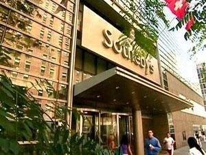 Sotheby's и Christie's готовятся к открытию торгов Sotheby's и Christie's готовятся к открытию торгов