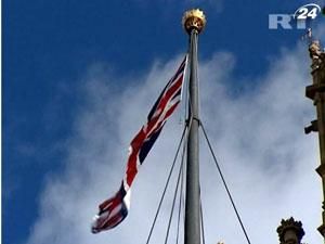 Топ-тройка самых богатых людей Великобритании - индус и два россиянина Топ-тройка самых богатых людей Великобритании - индус и два россиянина