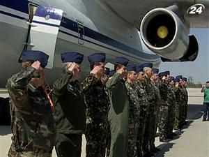 Українські військові авіатори повернулися після спецоперації "Північний сокіл 2012"