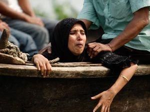 Кількість жертв аварії порому в Індії зросла до 100 осіб Кількість жертв аварії порому в Індії зросла до 100 осіб