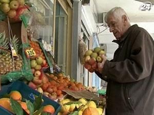 Все больше людей в мире испытывают на себе "экономическую несправедливость"