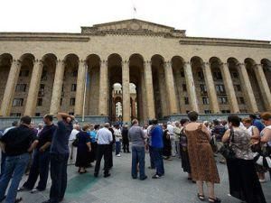 Перед парламентом Грузии состоялась акция протеста