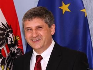 Австрія не пустить своїх чиновників в Україну на ЄВРО-2012 Австрія не пустить своїх чиновників в Україну на ЄВРО-2012