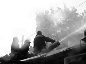 22-летний запорожец спас из пожара двух детей 22-летний запорожец спас из пожара двух детей