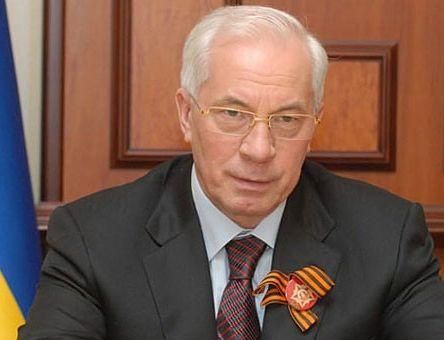 Азаров призвал достойно отметить День Победы Азаров призвал достойно отметить День Победы