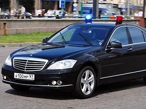 У Москві машина заступника глави МВС протаранила "четвірку" і зникла У Москві машина заступника глави МВС протаранила "четвірку" і зникла