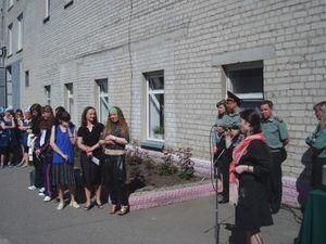 Из колонии, где находится Тимошенко, досрочно освободили 8 заключенных Из колонии, где находится Тимошенко, досрочно освободили 8 заключенных