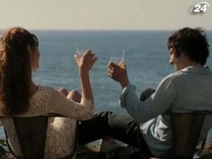 "Любовь живет 3 года": молодой писатель имеет собственную теорию существования любви "Любовь живет 3 года": молодой писатель имеет собственную теорию существования любви