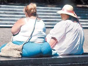 Вчені: Жінки із надлишковою вагою зазнають дискримінації на роботі Вчені: Жінки із надлишковою вагою зазнають дискримінації на роботі